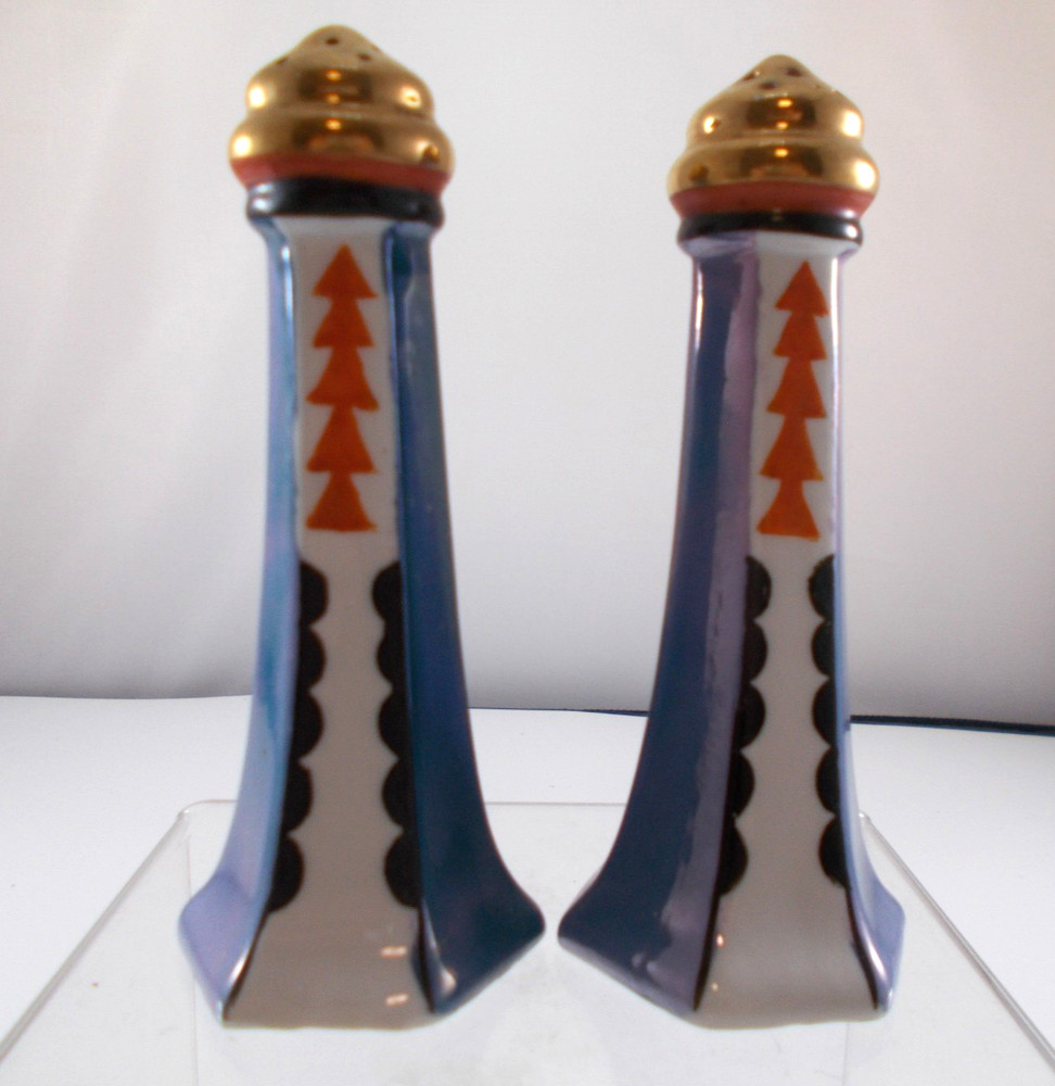 VTG Art Deco Design Salt and Pepper Shakers Made In Japan