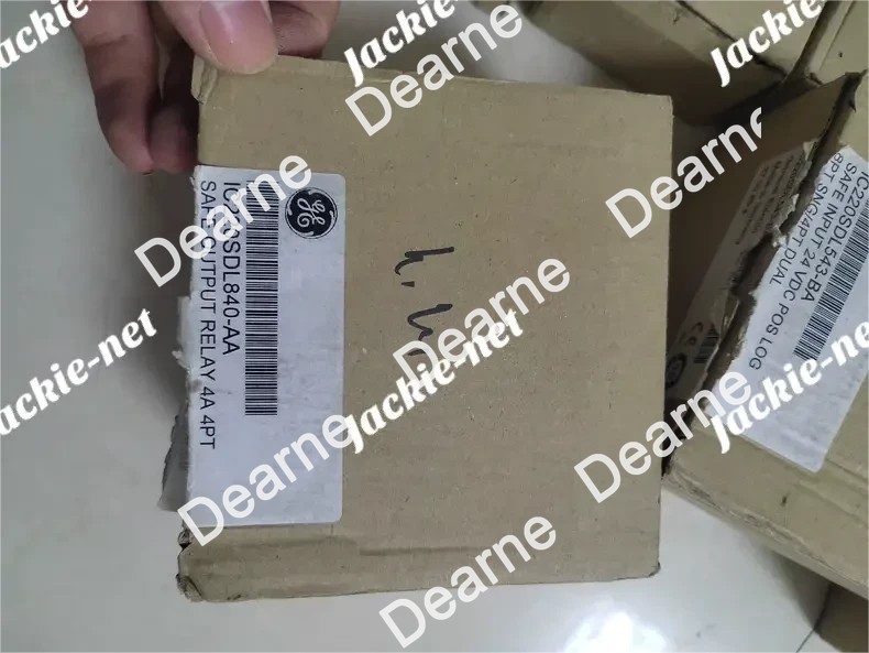 1 PCS NEW IC220SDL840-AA VIA DHL/FedEx # && ️️