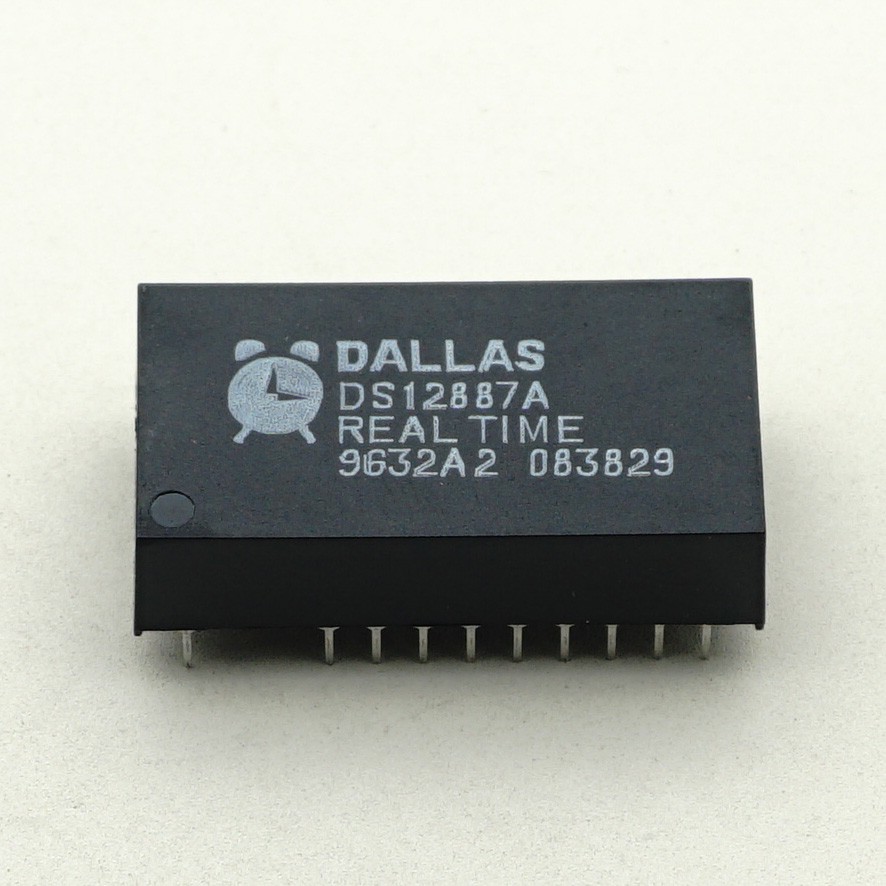 DALLAS DS12887A DS12887 12887 Real Time Clock 114Byte RAM DIP18 x 1PC NEW