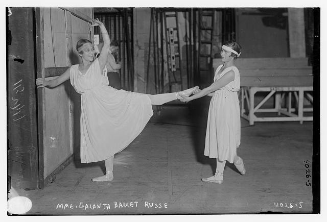 Photo:Madame Galanta Ballet Russe Ballerina Dance Rehearsal 1910s