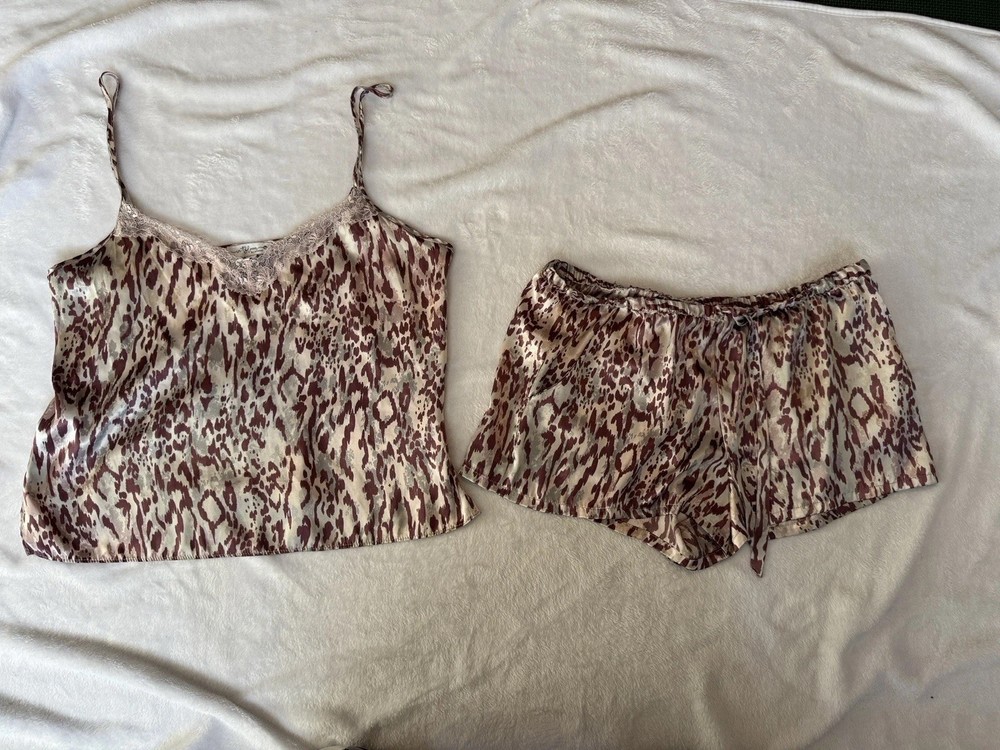 Women's Satin Lace Pajama Set Camisole Shorts Size L  Adjustable Straps Purple