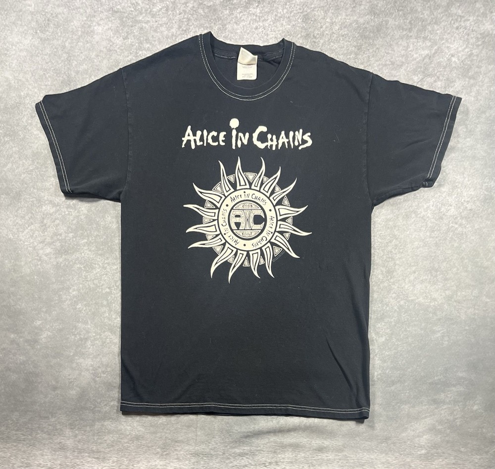 Vintage 2005 Alice In Chains Band T-Shirt Size L Sun