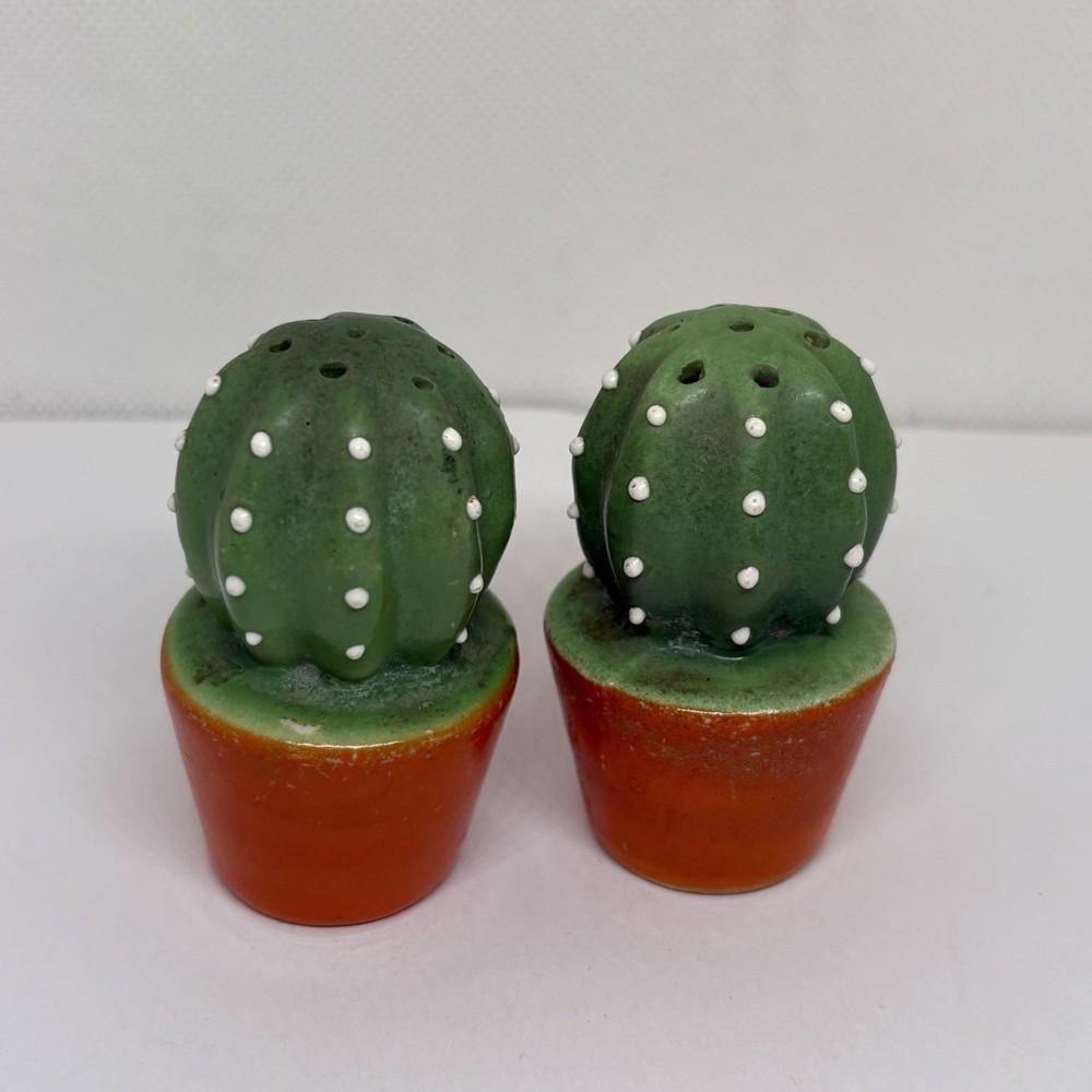 Vintage Cactus In Orange Pots Ceramic Salt And Pepper Shakers Made In Japan