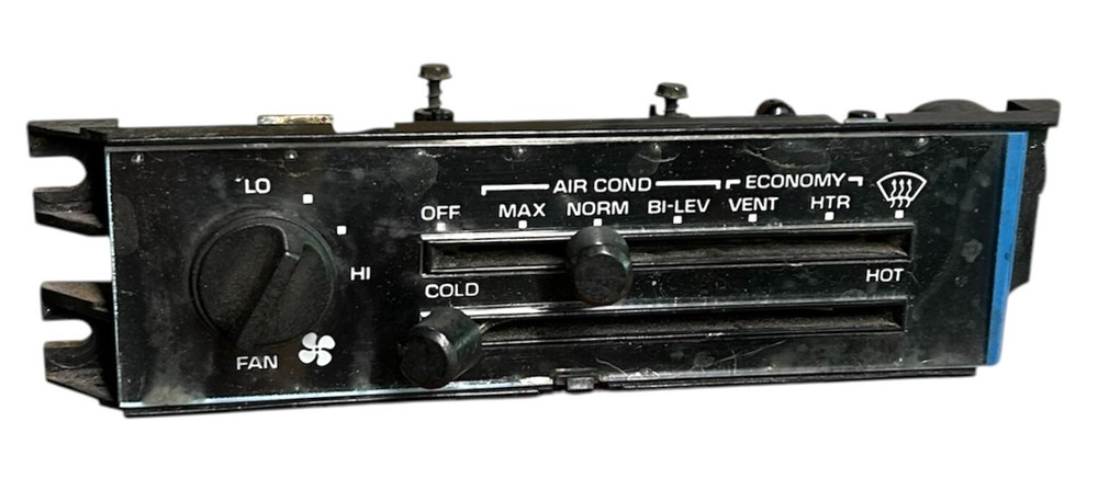 1985 1989 CAMARO AC / HEATER CONTROL PANEL ASSY. USED