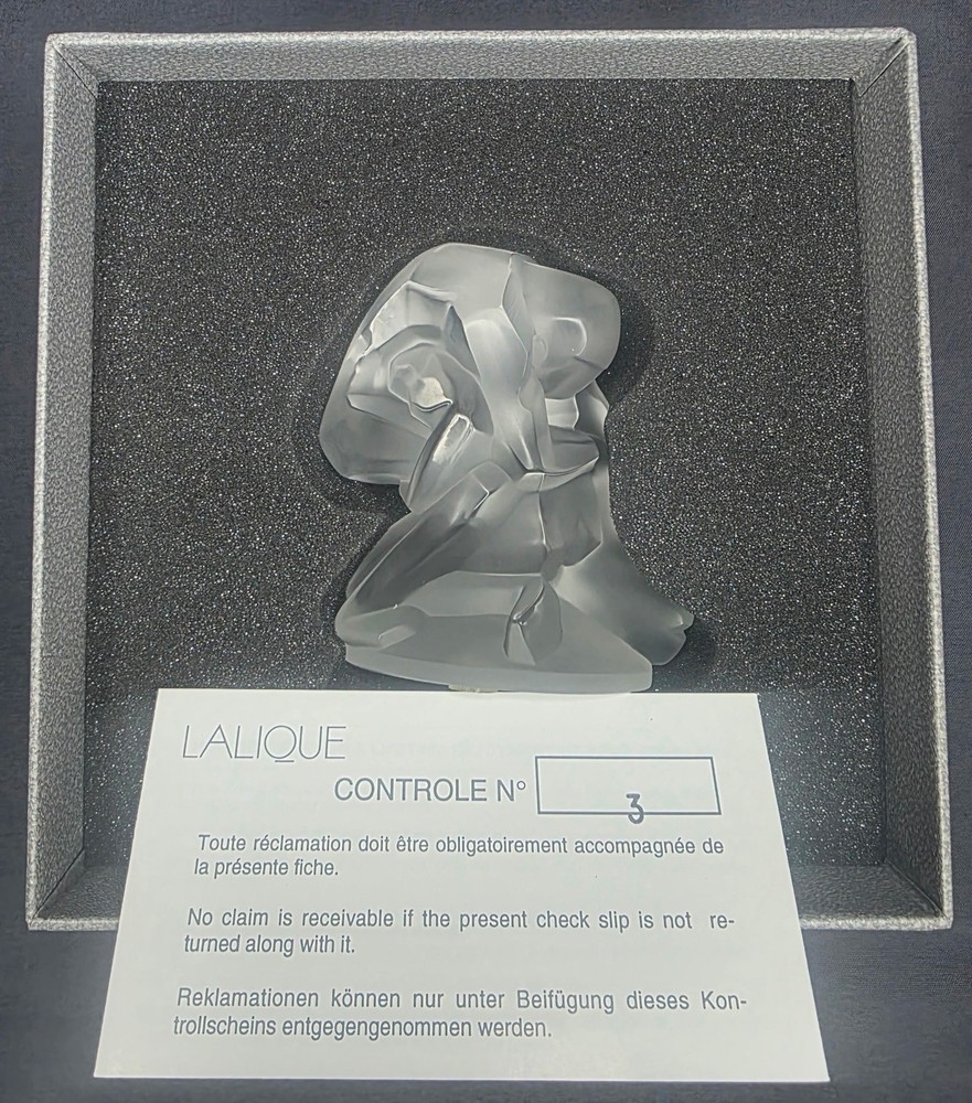 Lalique Crystal Lutteurs 2011 Paperweight (Satin)