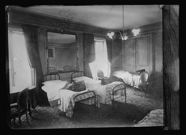 Paris France 1919 American Red Cross Hotel du Louvre officers bedroom