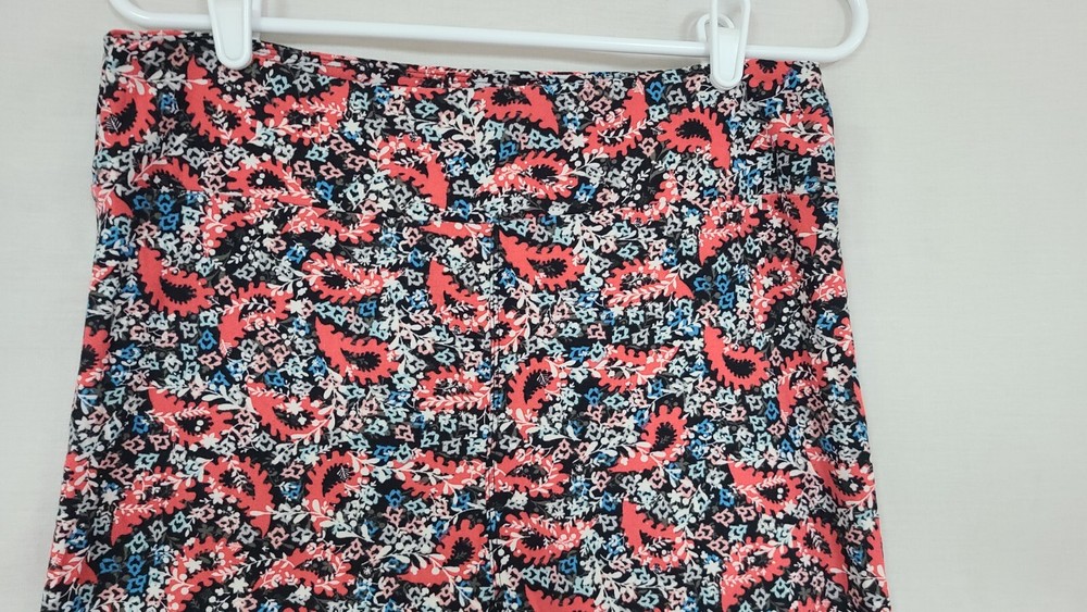 LuLaRoe TC Tall-Curvy Leggings Black/Pink Floral Paisley Print Pattern (A5)