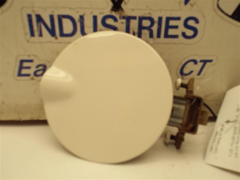 GRANDCHER 2005 Fuel Filler Door 163677