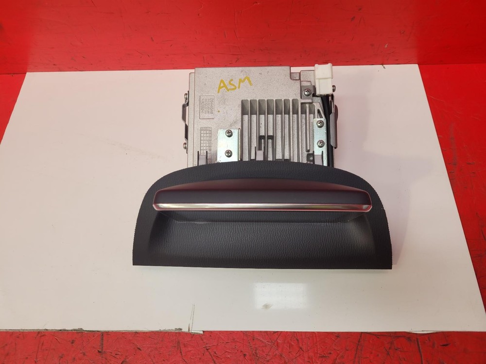 MAZDA 3  RADIO STEREO HEAD UNIT 2015