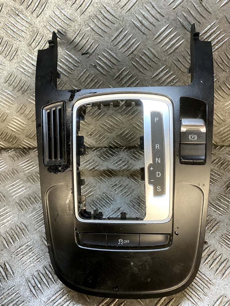Audi A4 B8 8K Centre Console Gear Selector Surround Trim 8K0864261
