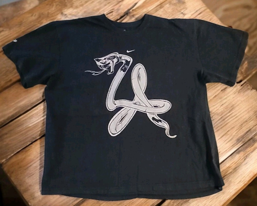 Nike Kobe Bryant Snake Black Mamba T Shirt Size 2XL Loose Fit