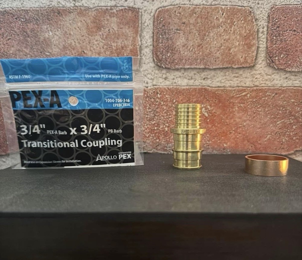 Lot of 26 Apollo3/4 in. Brass PEX-A Barb xPolybutylene Coupling