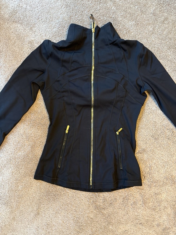 Lululemon Women's Full Zip Define Jacket Black/Gold Zipper, Size 6