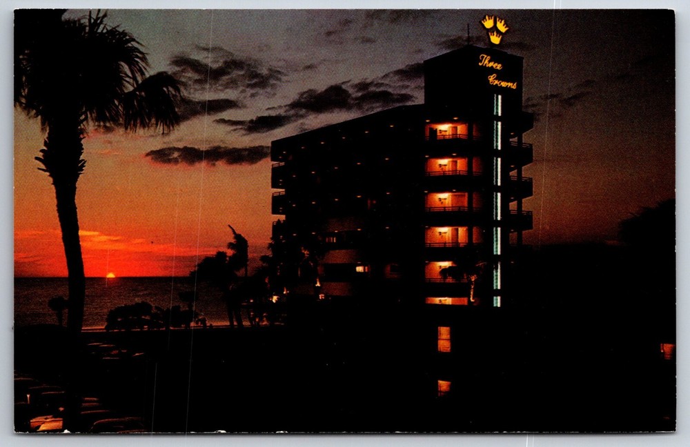 Sarasota Florida~Three Crowns Hotel & Court On Lido Beach @ Sunset~Vintage PC