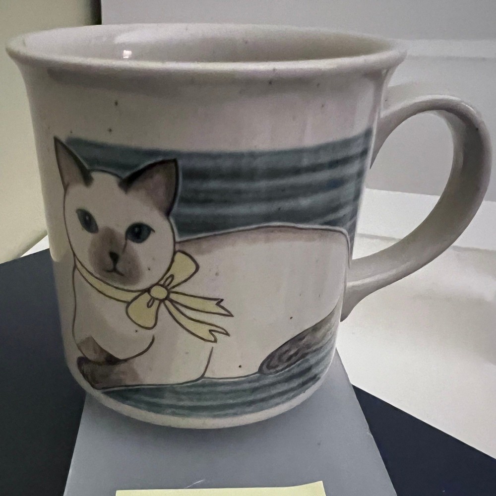 Siamese Cat Stoneware Coffee Mug Blue Eyes Yellow Bow Speckled Ceramic Vintage