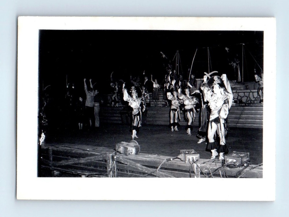Old Vintage Photo MEN WOMEN SWASHBUCKLER PLAY THEATER SKULL CROSSBONES PIRATE