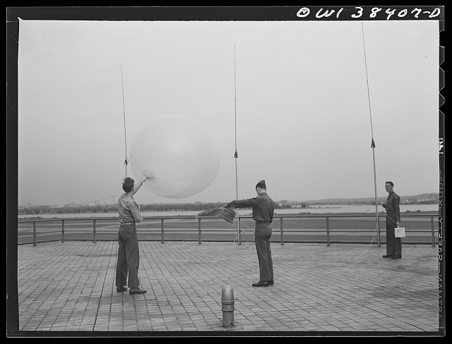 Washington DC 1943 U.S. Weather Bureau National Airport Balloon Launch