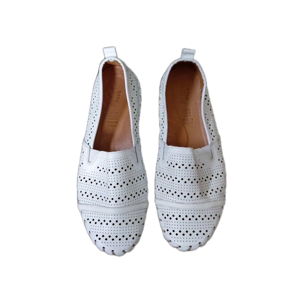 Spring Step Espadrilles Slip On Perforated  Leather Loafers Womens Size 40 White