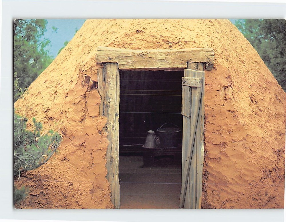 Postcard Navajo American Indian Hogan USA