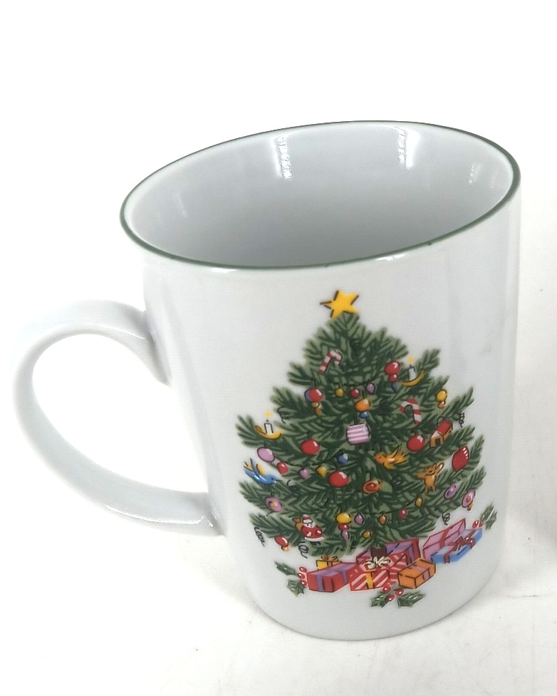 1 - Gibson Everyday Noel Morning Coffee Cup/Mug Christmas Tree and Holly