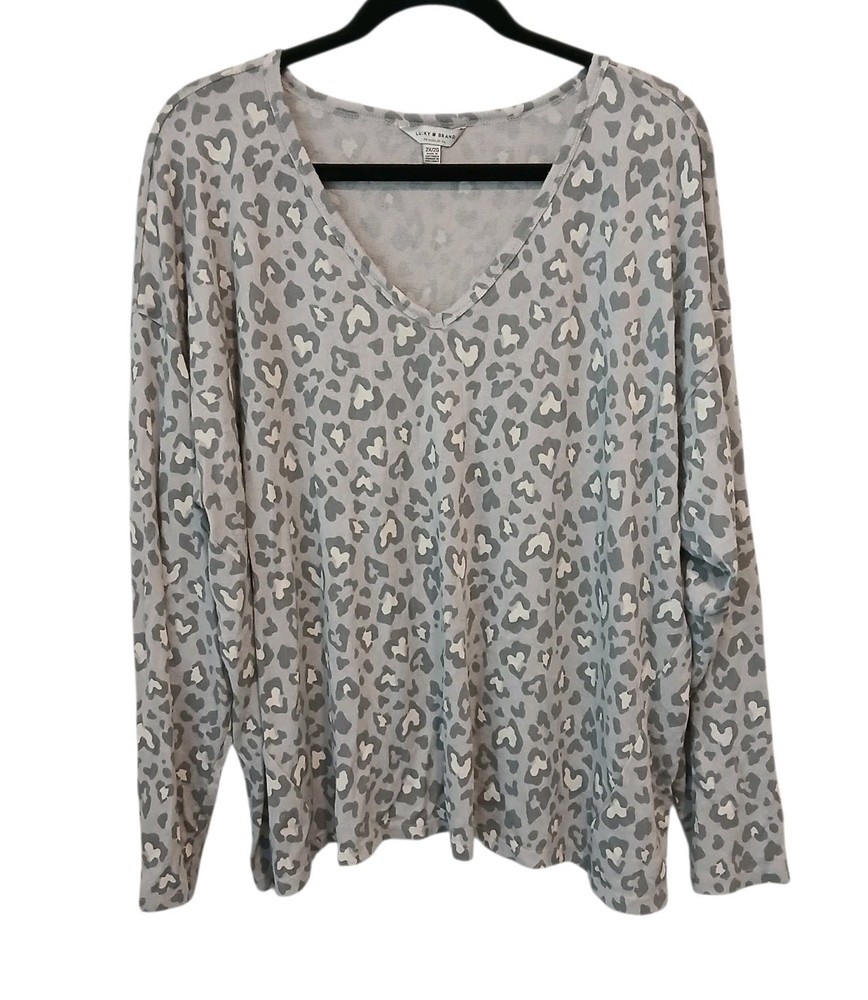 Lucky Brand Cheetah Heart Print V-neck Long Sleeve T-shirt Women's 2X Gray