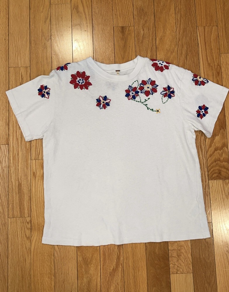 Free People Floral Embroidered Tee | White | Crew Neck | L