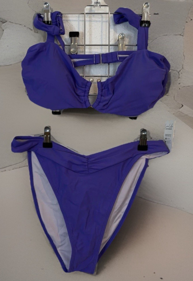 CUPSHE NWT Purple Bikini Size Large Gold  & Pearl Accent, Rushed Back Bottom #89