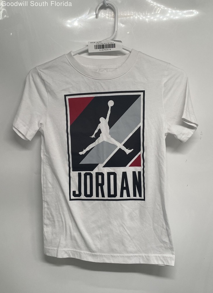 Jordan Boys White Short Sleeve Round Neck Pullover T-Shirt Size Small 8-10 Years