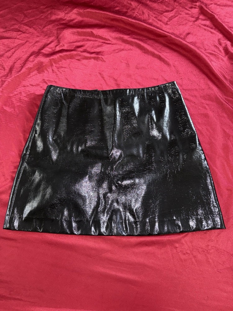 EXPRESS Mini Skirt Black Faux Leather Lined Women's Regular Size 4 Short