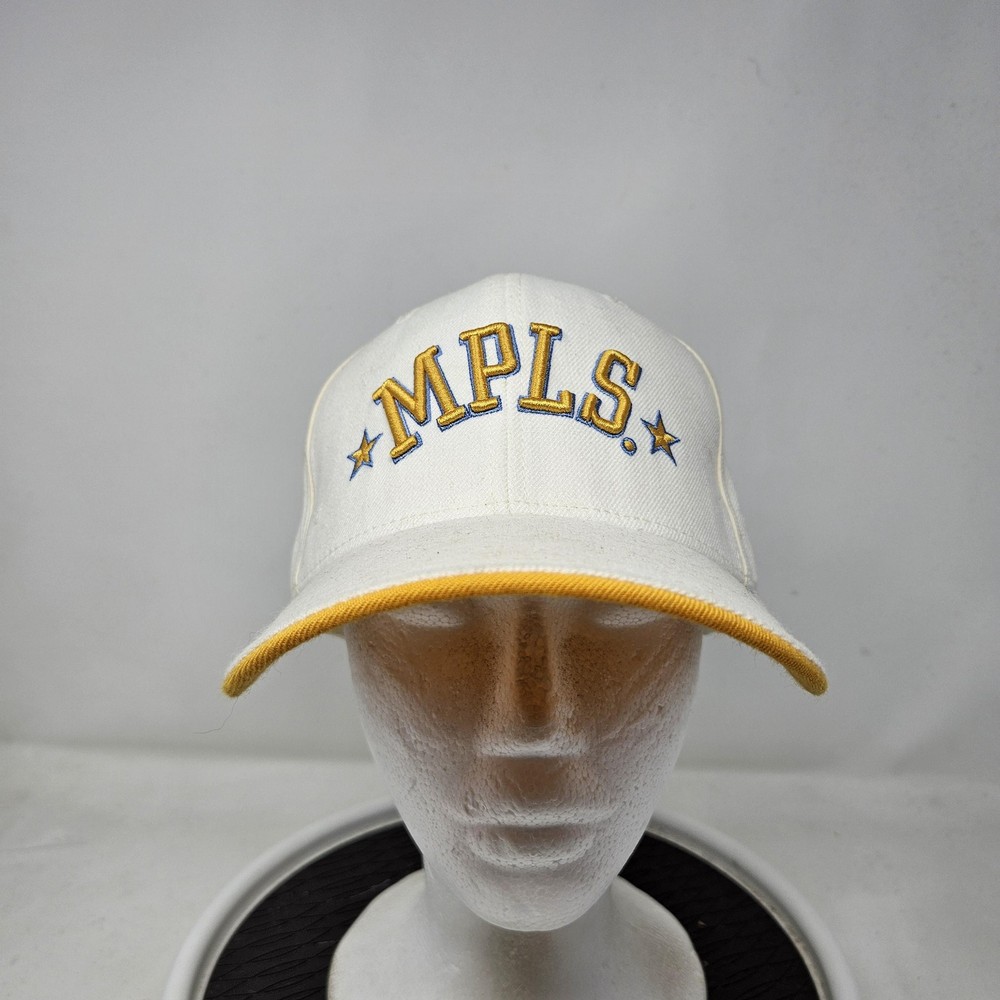 Minneapolis Lakers Hat Cap Fitted Mens 7 White Yellow NBA Basketball Reebok