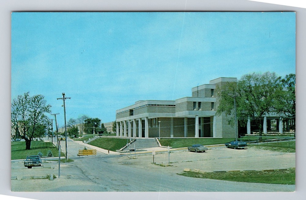 Platteville WI-Wisconsin Eton Karramann Library Vintage Postcard