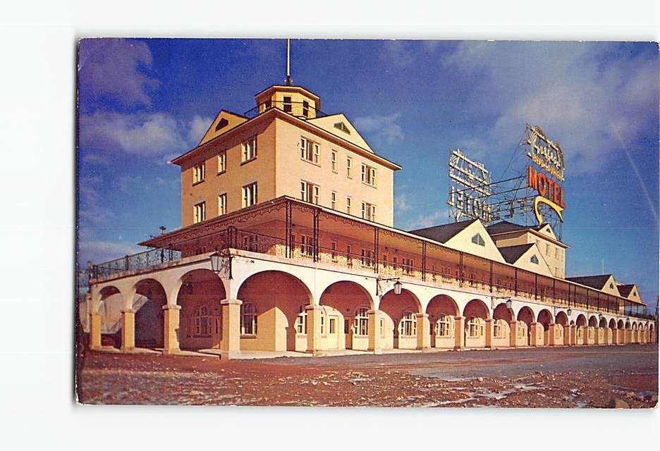 Postcard Motel Auberge du Blvd Laurier in Quebec City Canada