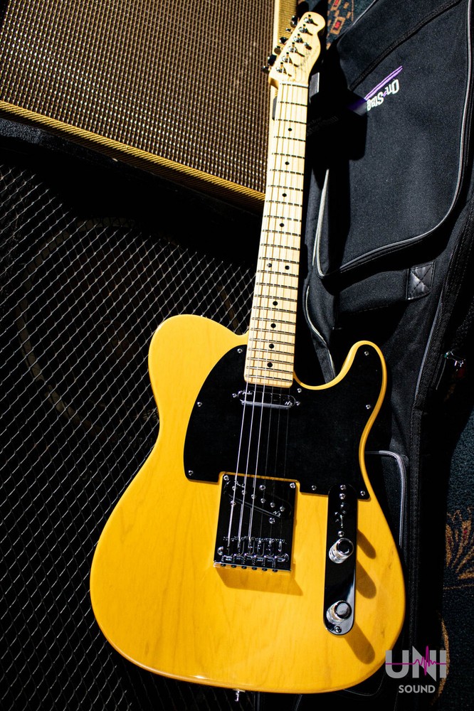 Fender American Deluxe Telecaster Ash Butterscotch Blonde 2012 Model