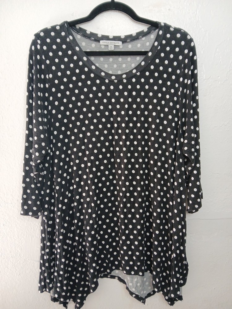 Green Envelope 2X Black White Polka Dot Swing Tunic Plus Size Top