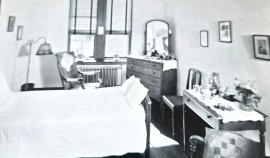 1940s Postcard Masonic Home Interior Bedroom Bonnie Blink Maryland