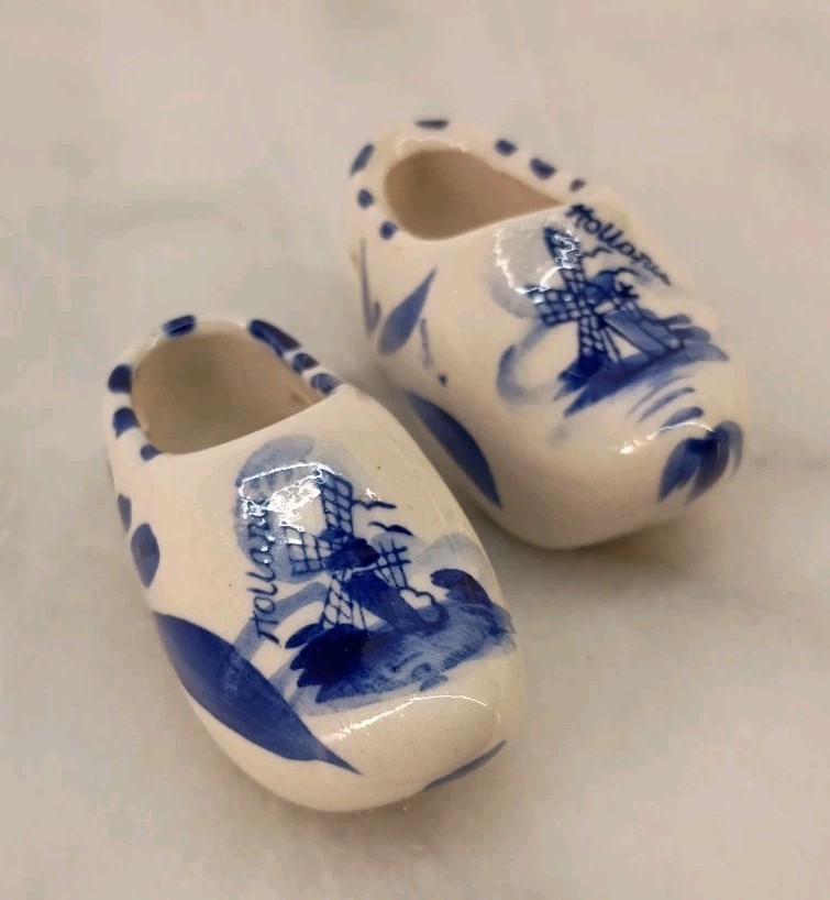Dutch Holland Souvenir Signed Delft Blue Windmill Clogs Shoes Miniature 2” Art