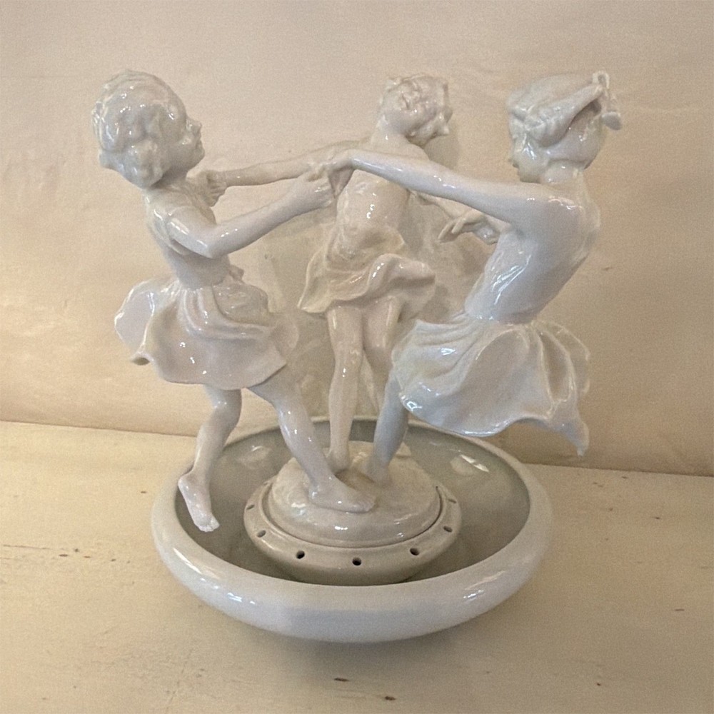Hutschenreuther Selb Porcelain Dancing Girls Figurine White Glossy Germany