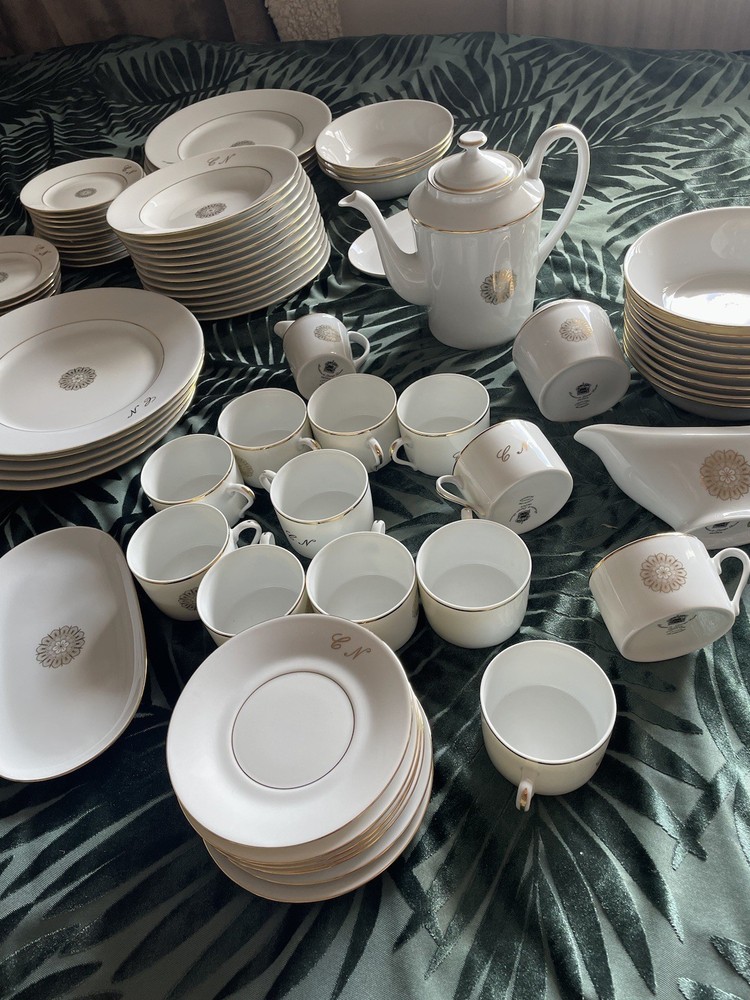 Royal 24 Carat Gold Dining Set From de Limoges