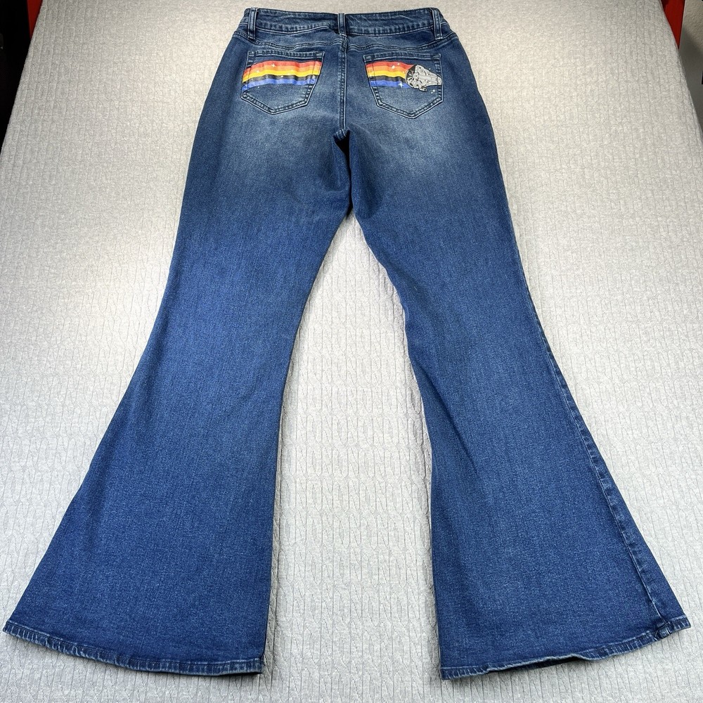 Star Wars Her Universe 13in. Wide Bellbottoms Women’s pants size (11) blue jeans