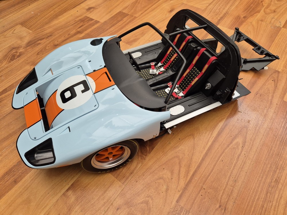 1/8 SCALE DEAGOSTINI BUILD YOUR OWN THE FORD GT40 CAR PARTBUILT 1-54 ISSUES