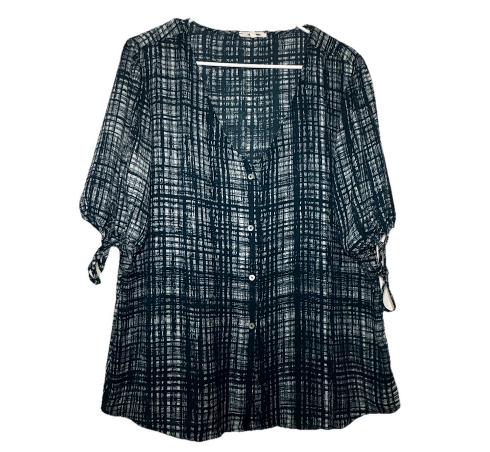 Maurice’s Women’s Large L Navy Blue White Grid Button Front Blouse Tie Sleeve