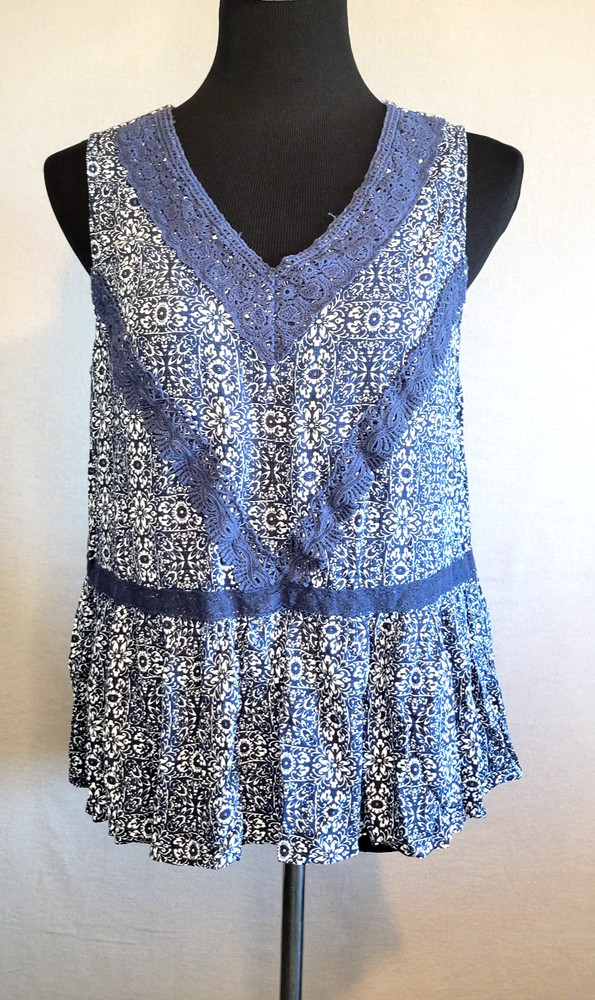 Knox Rose Women’s Navy Sleeveless V‑Neck Crochet Trim Top Size Large Boho Tank