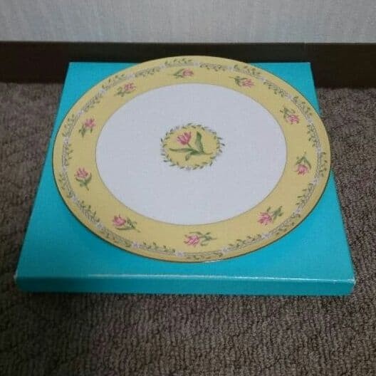 Tiffany & Co. Pink Tulip 26cm Plate Fine Porcelain Collectible Used