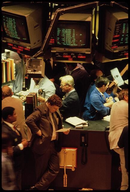 Photo:New York NY USA Stock Exchange 1978 Trading Floor Brokers Screens