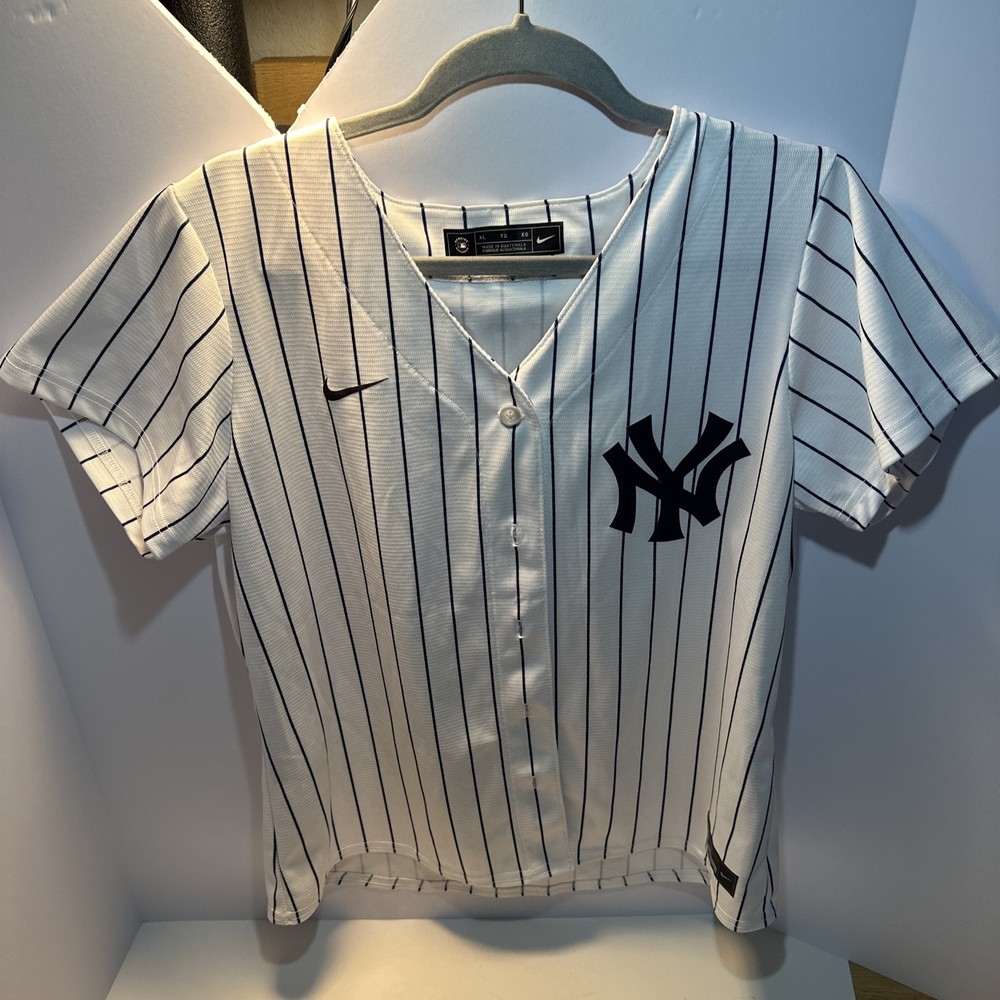 Aaron Judge New York Yankees Nike Home Replica Player Name Jersey - White