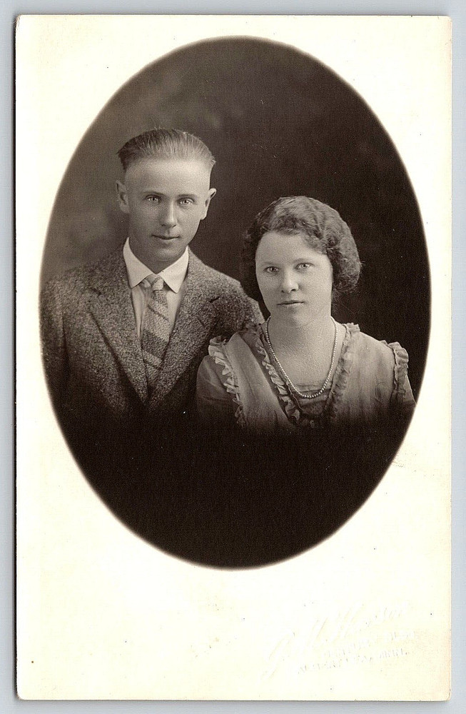 Vintage Photo Postcard Old Antique Image Couple Man Suit Woman Dress Oval Rppc