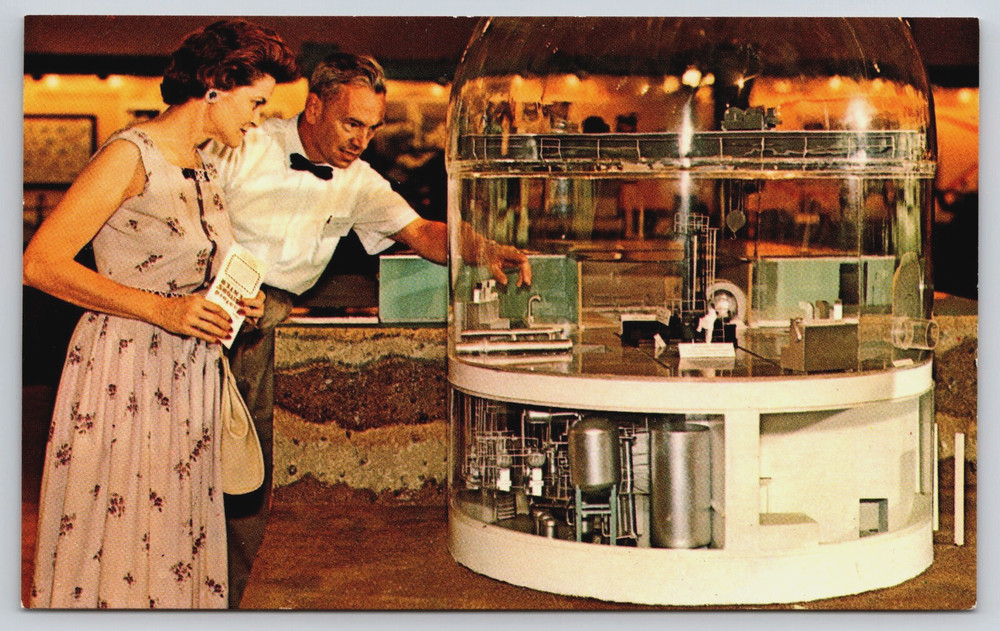 Richland WA Hanford Nuclear Power Plant Visitors Center c1950s Vtg Postcard D16