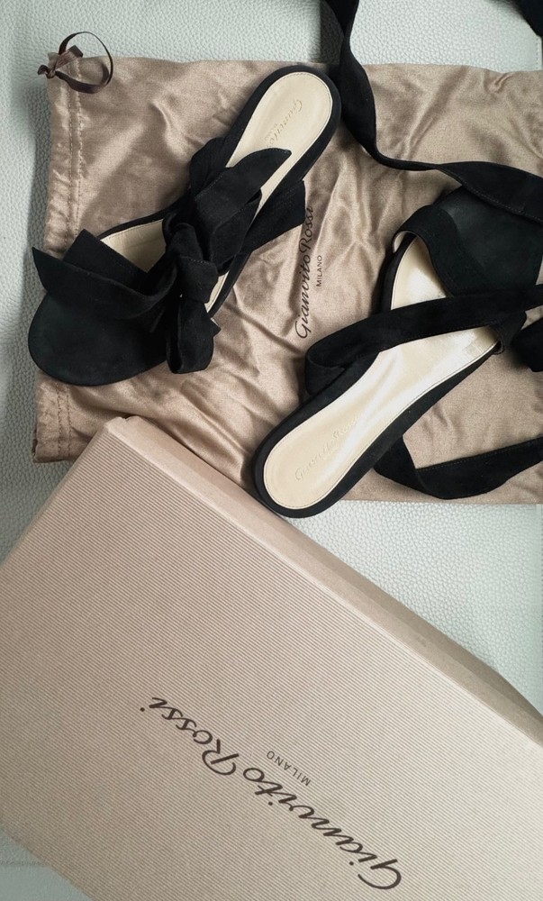 Gianvito Rossi Black Suede Flats / Sandals with Tie Detail EU Size 41 / US 10