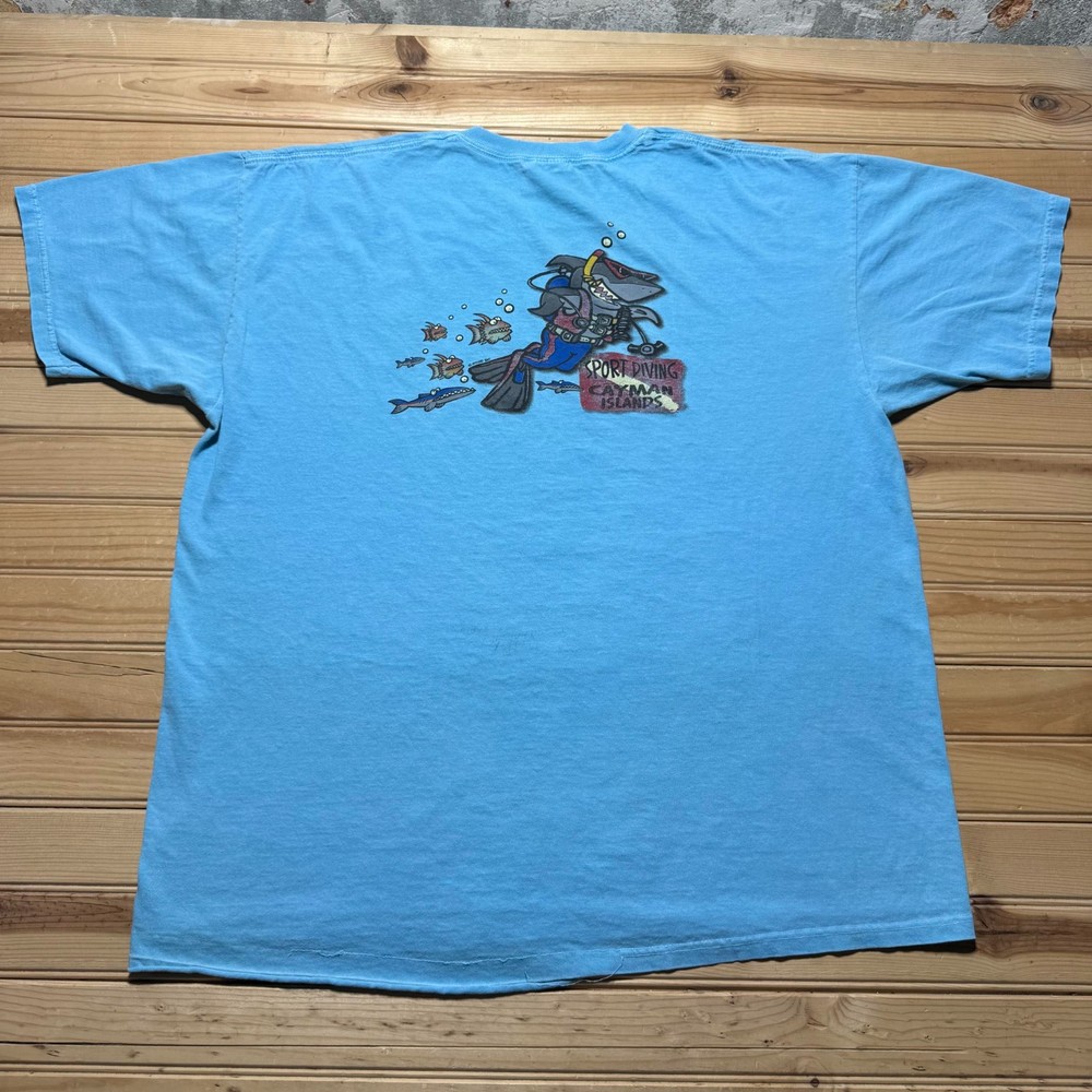 Vintage 2005 Cayman Islands Sport Diving Shark Scuba Graphic Souvenir T-Shirt XL