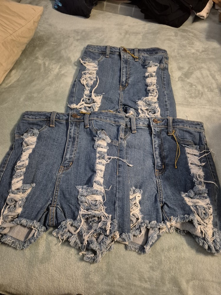 Aphrodite Womens Shorts Size Med NWT LOT OF 3